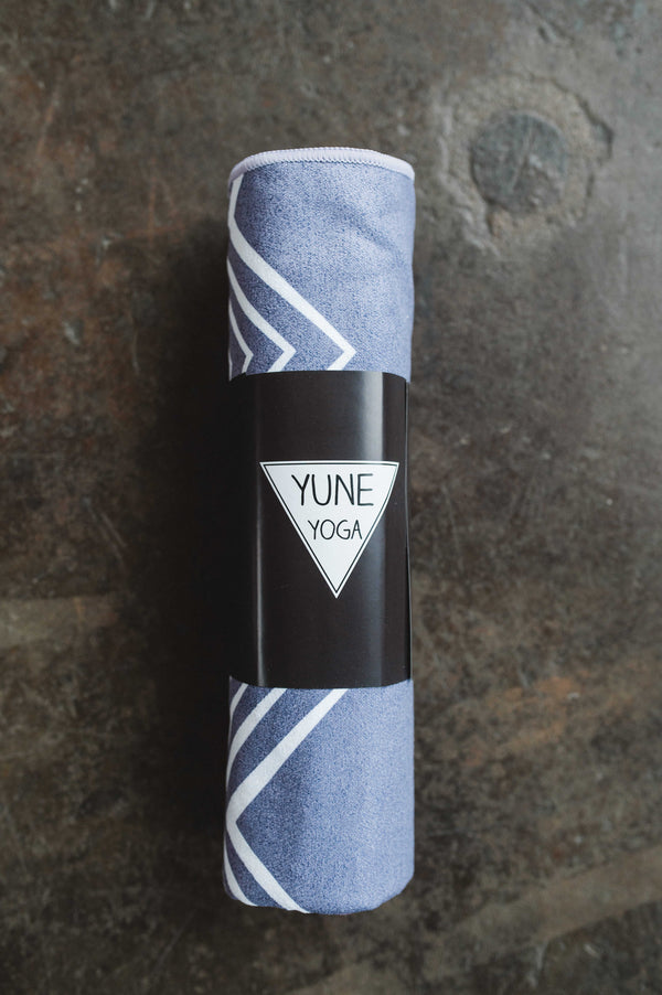 The Cassady Yoga Towel – Quick-Dry, Non-Slip, Eco-Conscious Design