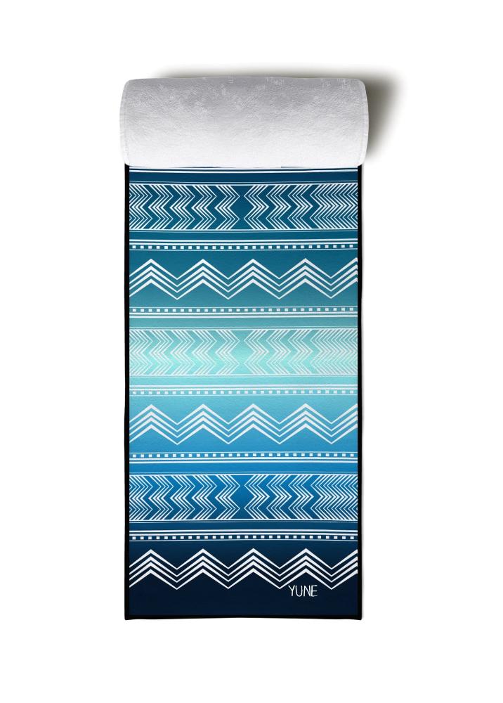 The Diamond Yoga Towel – Quick-Dry, Non-Slip, Eco-Friendly Performance Towel